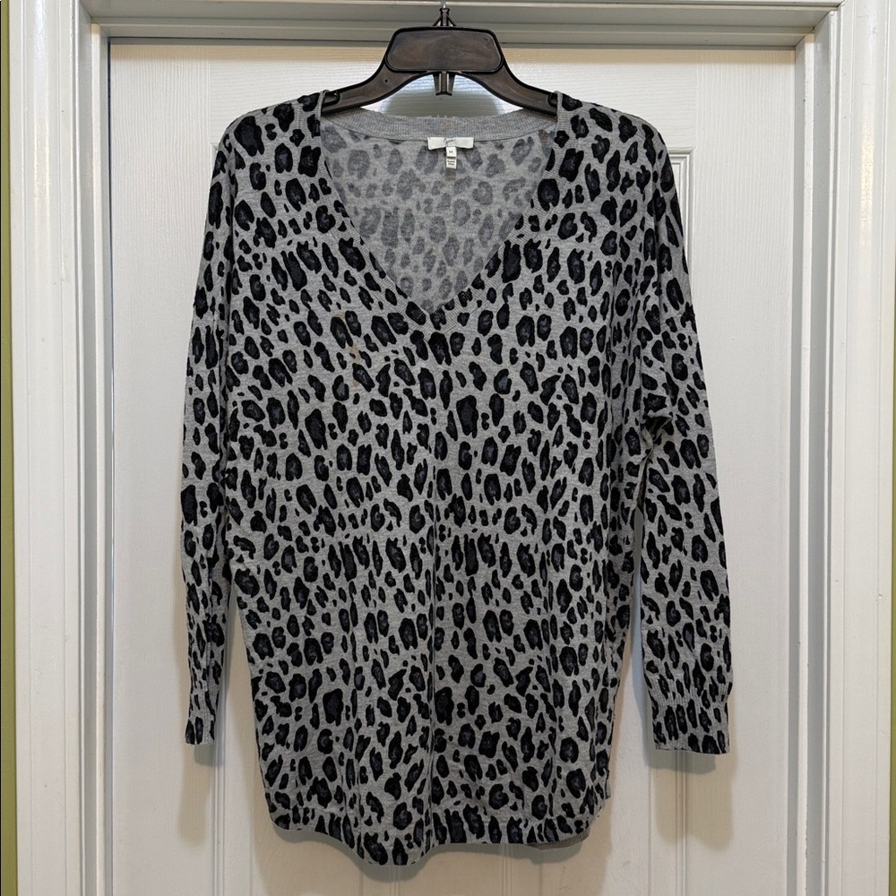 Joie Leopard Print Cashmere Blend Drop Shoulder Sweater Gray Black M